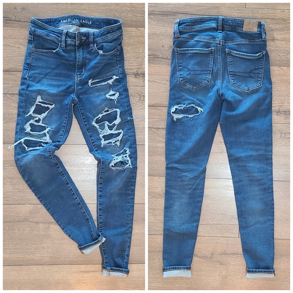 Hardly Worn- AMERICAN EAGLE- Cozy Next Level Stretch Hi-Rise Patched Jeans- Sz 2 - Picture 3 of 4